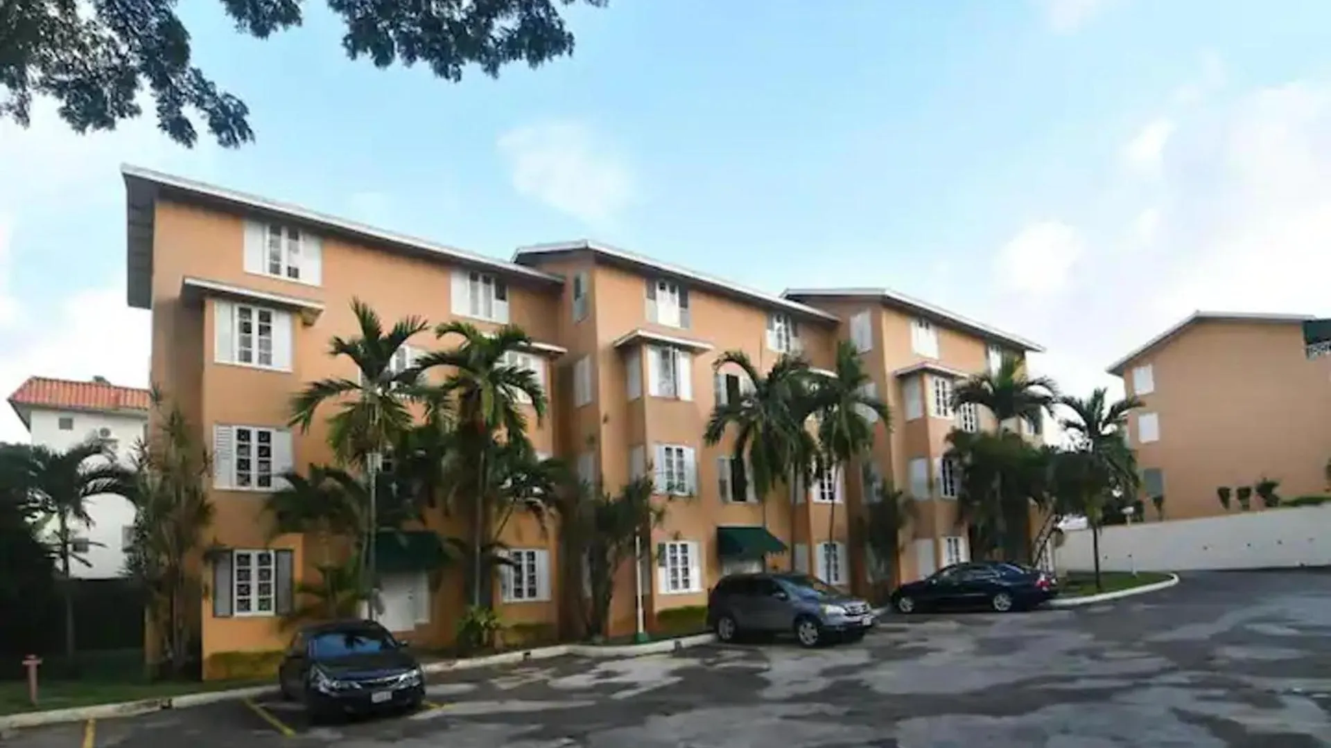 Apartament Secluded Ravinia Gem In Kingston 6